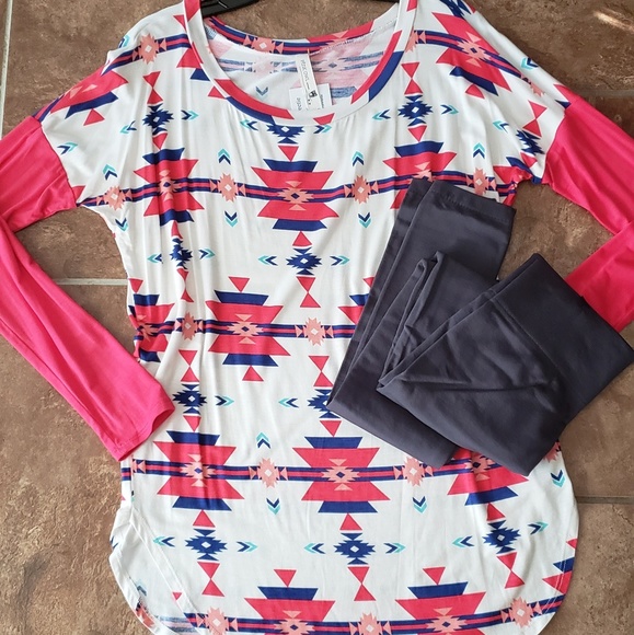 CLEARANCE NATIVE PRINT LONG SLEEVE - Picture 4 of 4